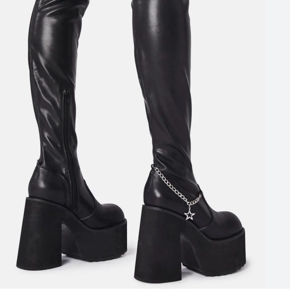Dollskill x Bratz over the knee boots
